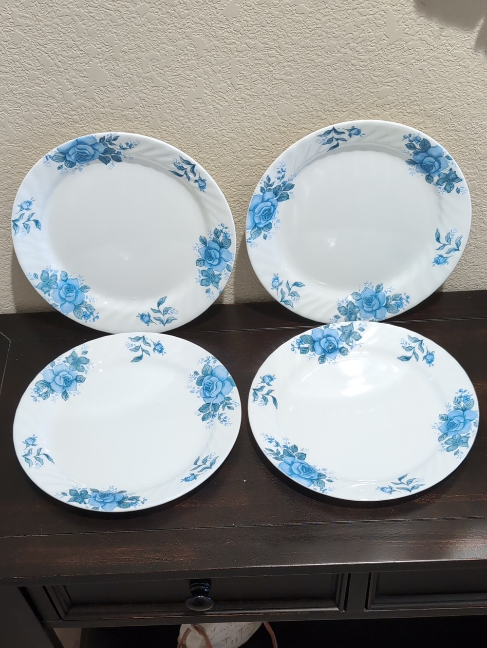 Vintage Corelle Blue Velvet Four (4) Matching Dinner Plates 10.25"
